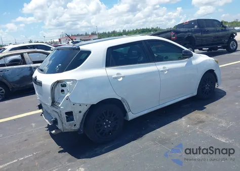 2010 Toyota Matrix z USA, uszkodzony, nr VIN 2T1KU4EE6AC325638